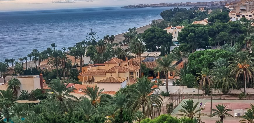 Ático en Aguadulce sur